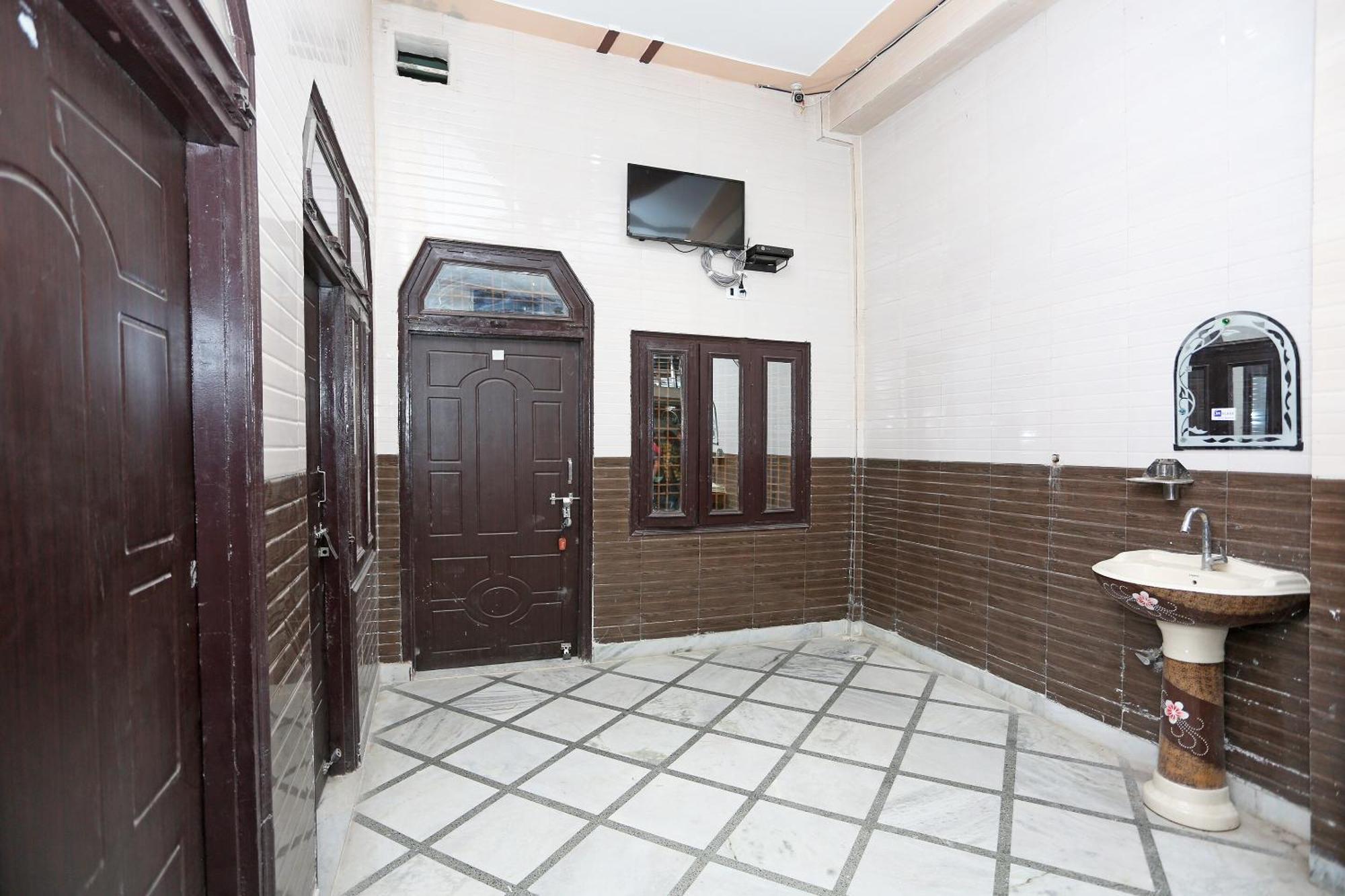 Spot On Hotel Doon Sabri Roorkee Ngoại thất bức ảnh